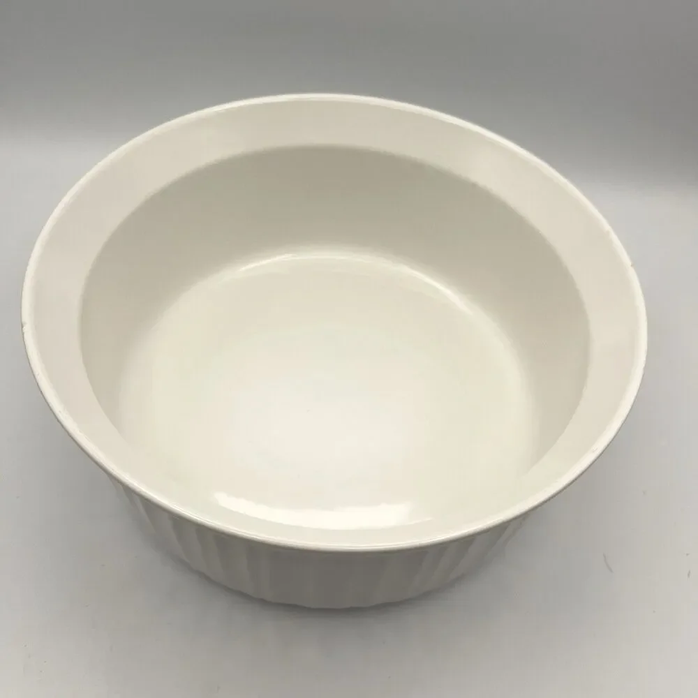 Corning Ware French White 2. 5 Quart Stoneware Round Casserole Baking Dish USA